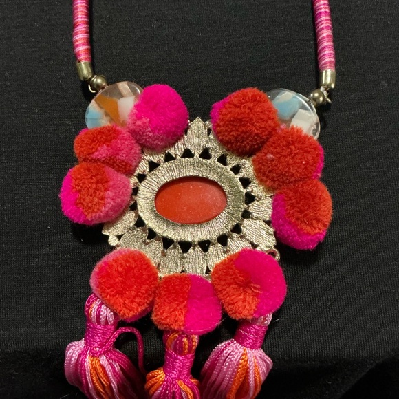 Necklace choker, with a free 3 piece brooch set - Picture 4 of 9